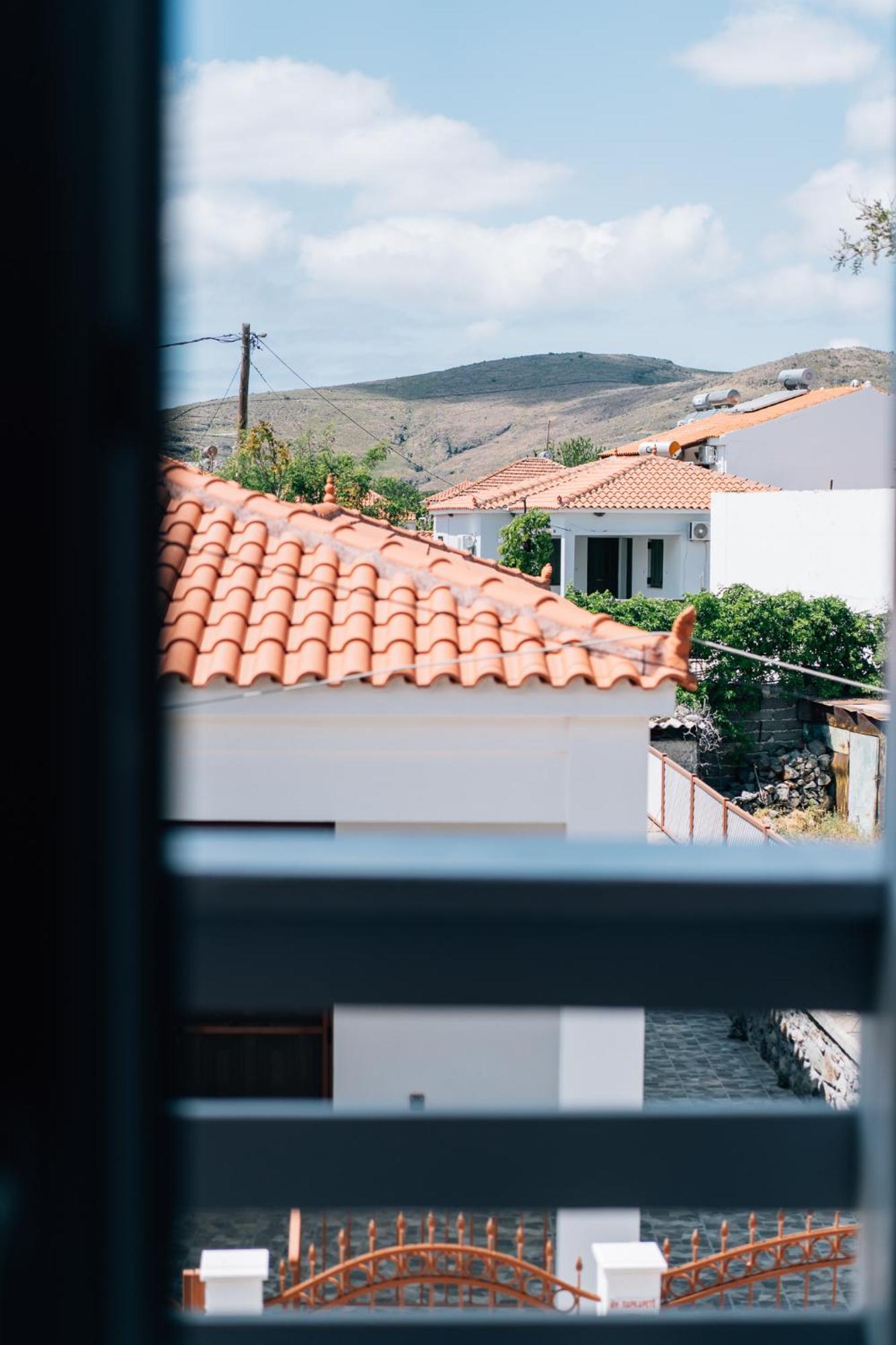 Eressian Lodgings, Skala Eressos Beach Esterno foto